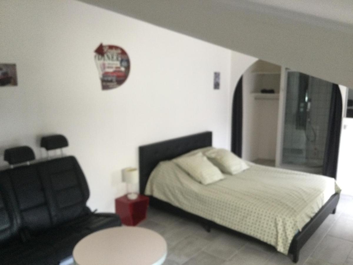 Castel&Letti Bed & Breakfast Agde Exterior photo